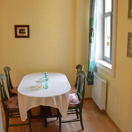 Domizil Im Schloss Hummelshain
