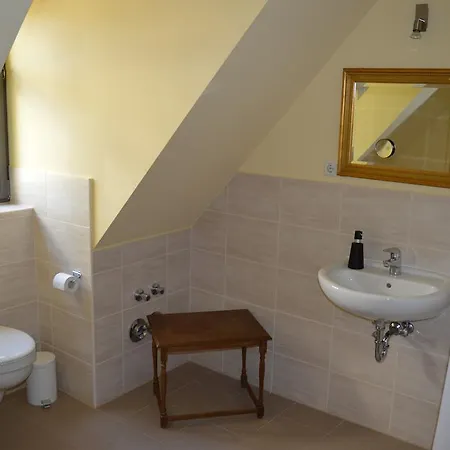 Domizil Im Schloss Apartman Hummelshain